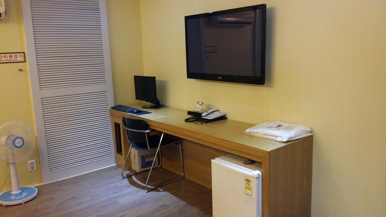 Residence R Hotel Daegu Exterior photo